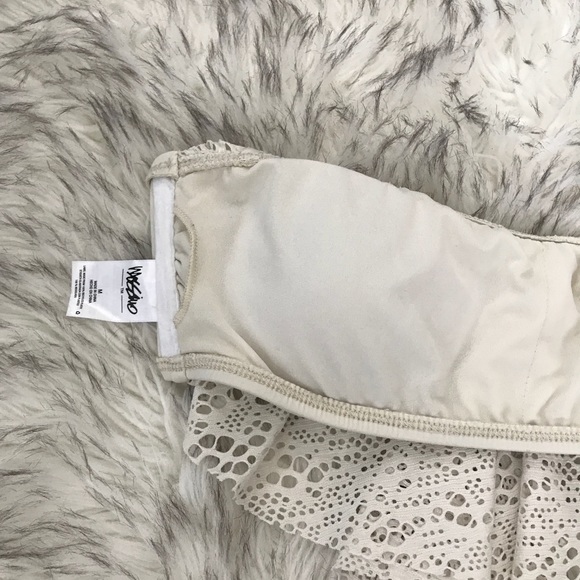 NWOT Bikini Top - Picture 2 of 2